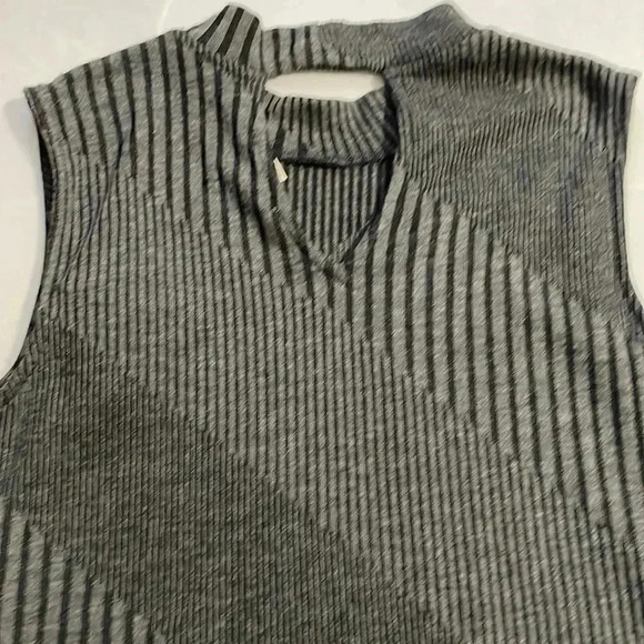 Hem and Thread grey sleeveless dress size small NWT - Picture 5 of 7